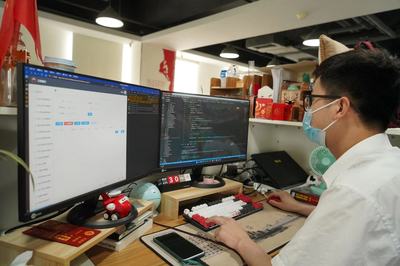 江南造船工業(yè)App團(tuán)隊(duì) 將工廠(chǎng)“壓縮”進(jìn)手機(jī)小程序，實(shí)現(xiàn)生產(chǎn)管理“一網(wǎng)通辦”